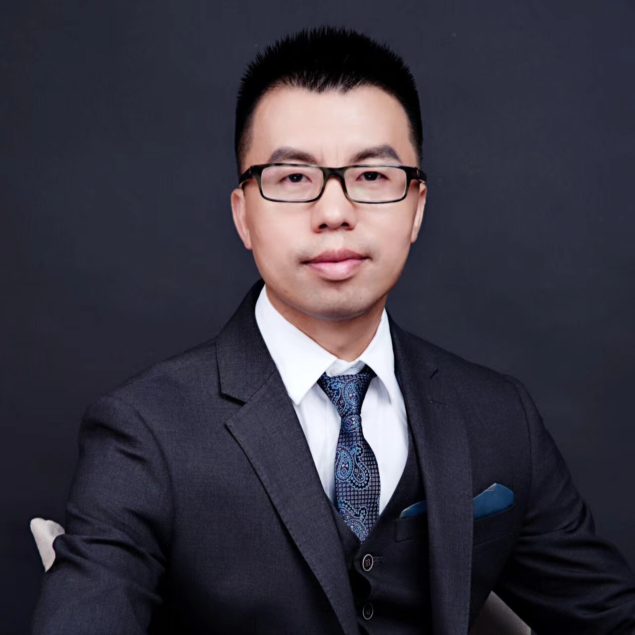 1724396062697945.jpg 刘学东-巢归.jpg